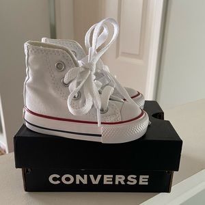 Baby converse size 2